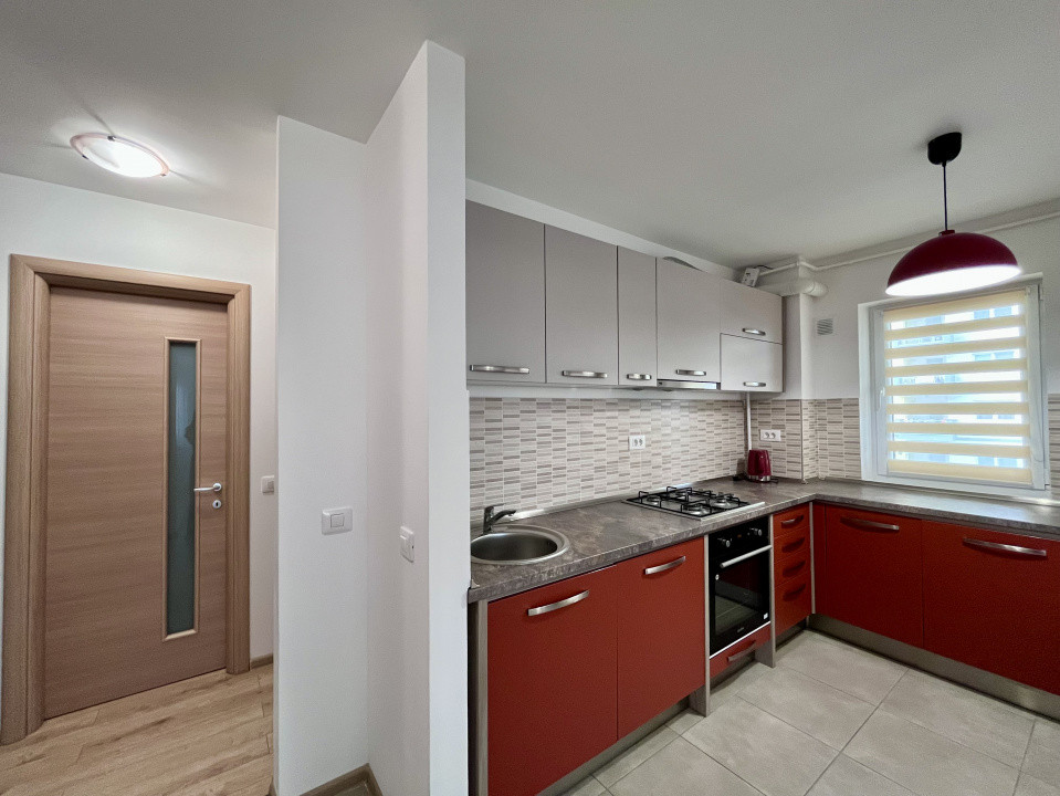 Apartament cu 2 camere în Tractorul 