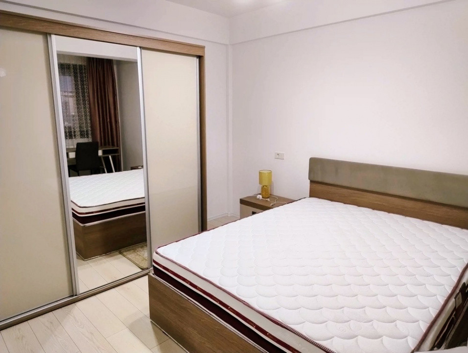 Studio cochet în Tractorul 