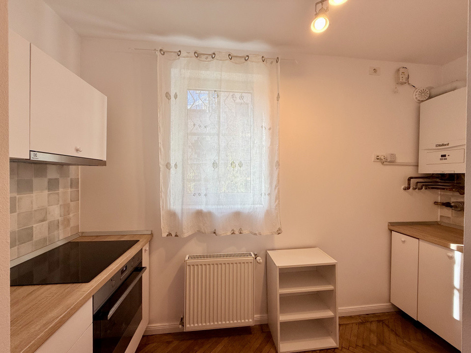 De inchiriat – Apartament in casa– Strada De Mijloc, Brasov (zona Centrala)