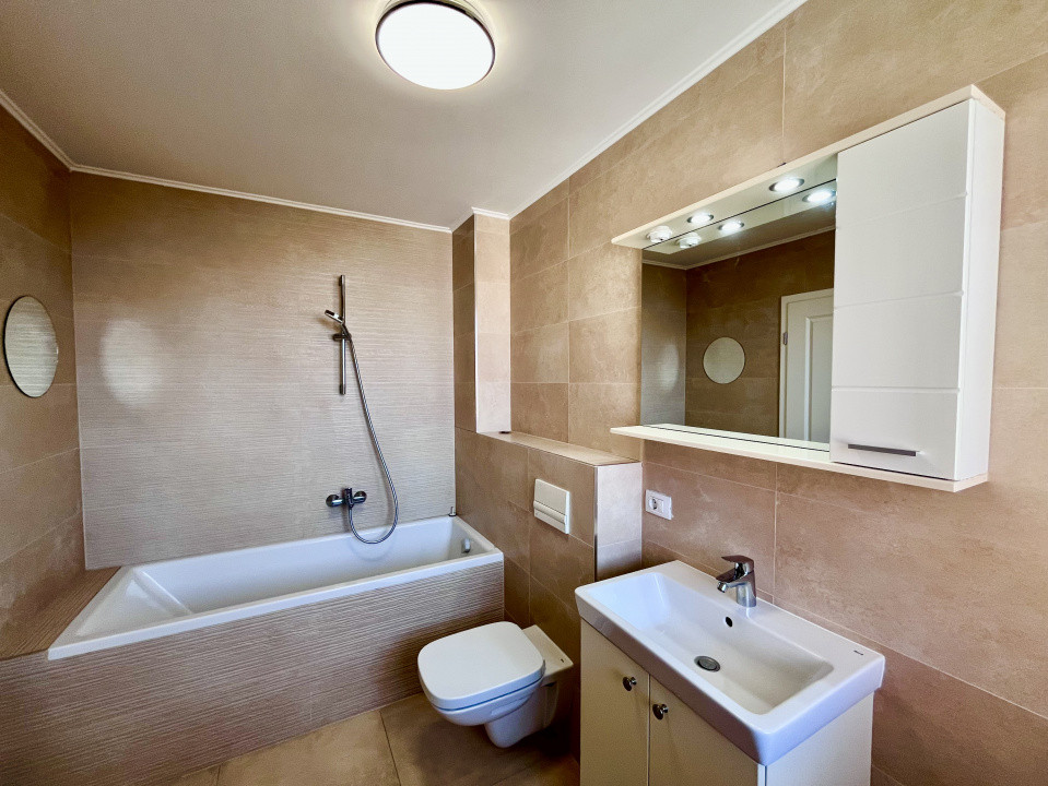 Apartament cu 3 camere in zona Centrala