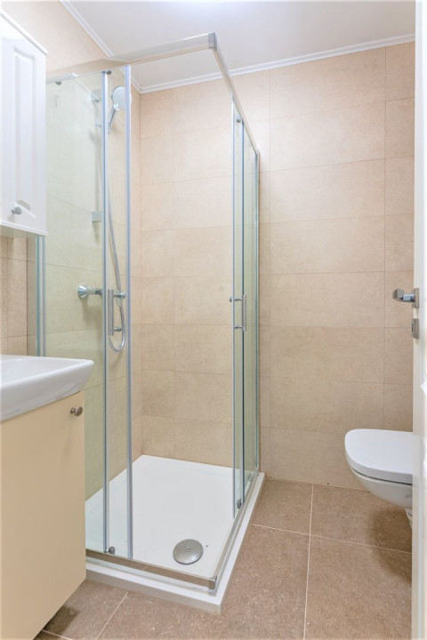 Apartament cu 3 camere in zona Centrala