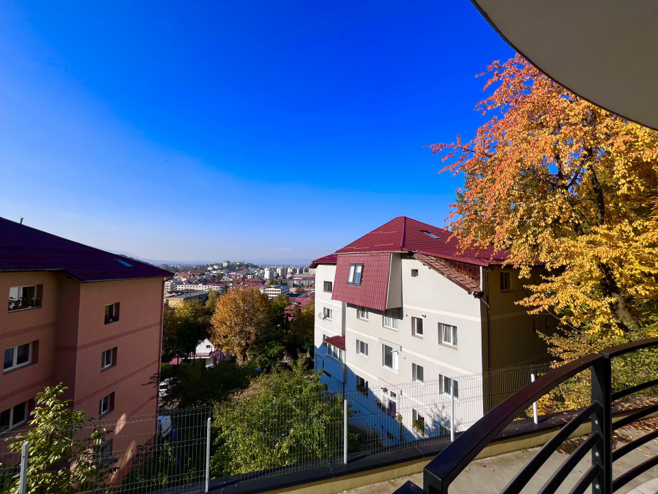 Apartament cu 3 camere in zona Centrala cu priveliste Panoramica