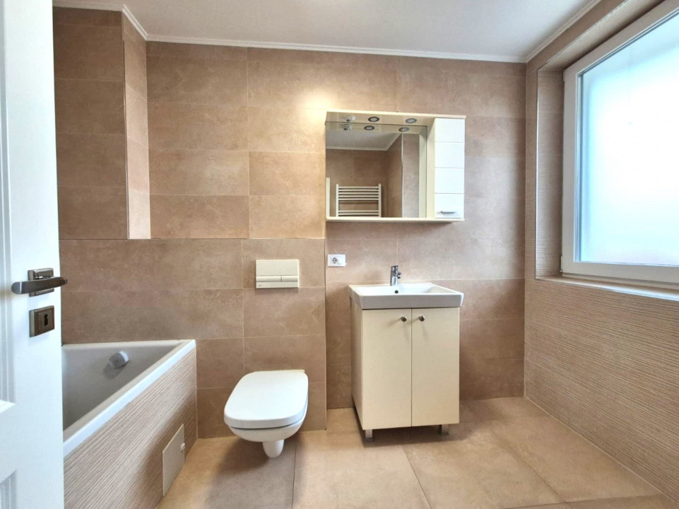 Apartament cu 3 camere inconjurat de padure, zona AFI Mall