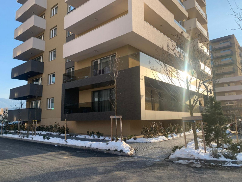 Apartament cu 3 camere în Urban Plaza 