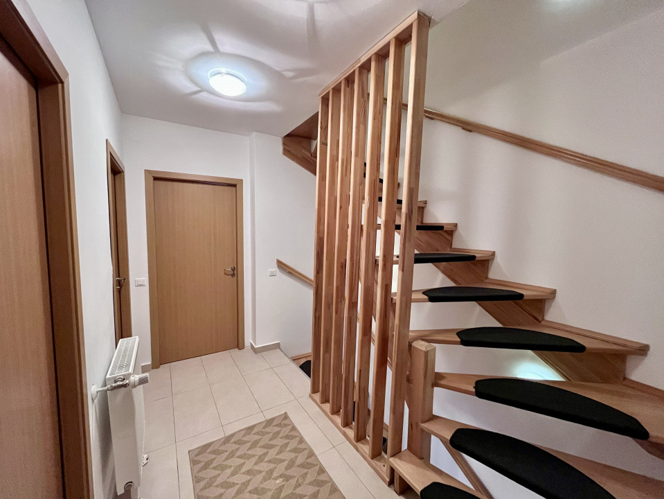 Apartament cu 4 camere in Green Valley 