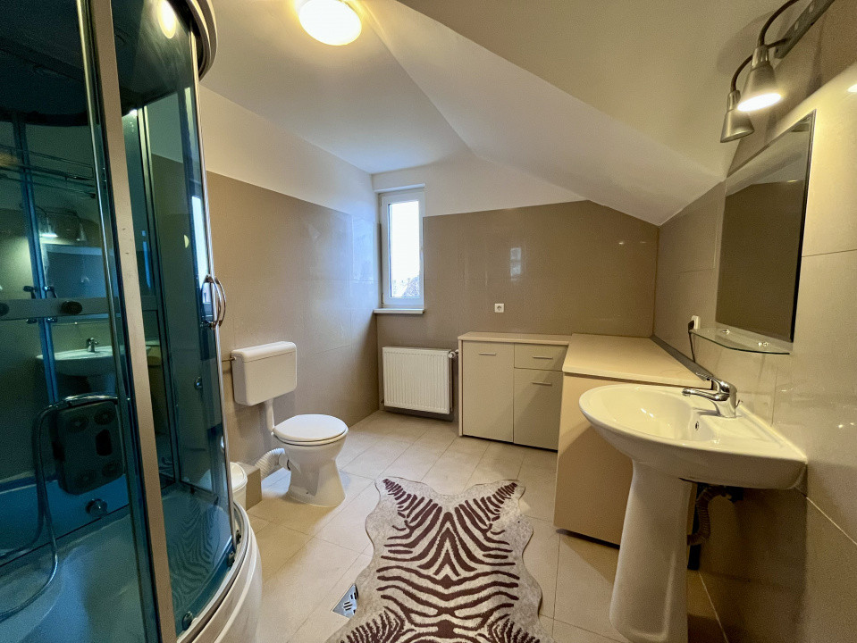 Apartament cu 4 camere in Green Valley 