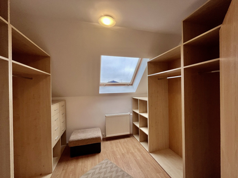 Apartament cu 4 camere in Green Valley 