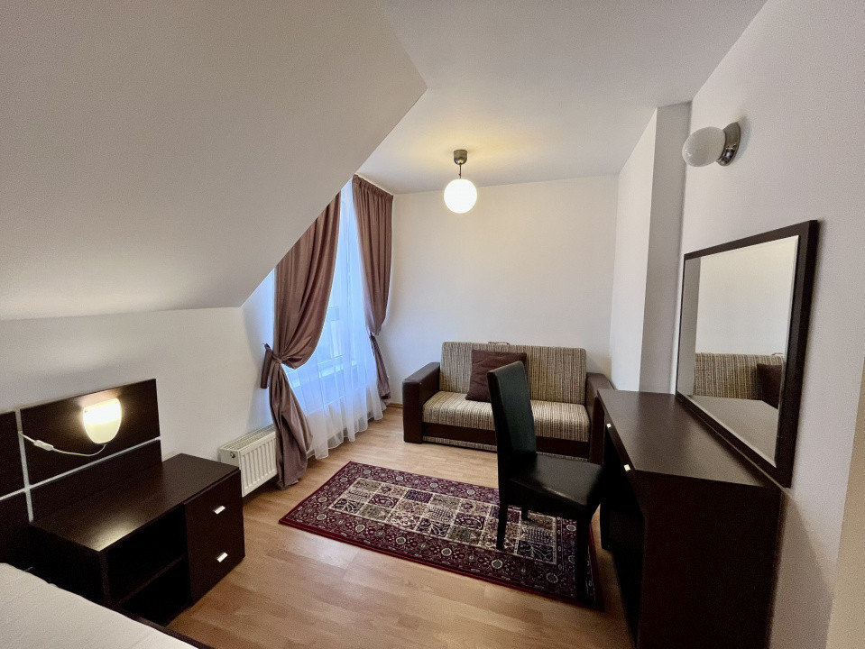 Apartament cu 4 camere in Green Valley 