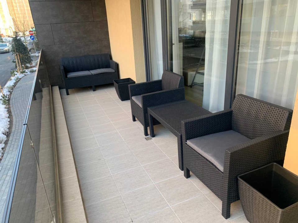 Apartament cu 3 camere în Urban Plaza 