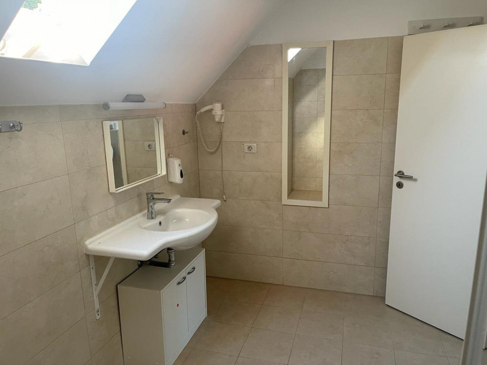 Apartament cu 2 camere pe Strada Lungă 