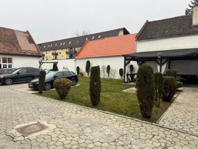 Apartament cu 2 camere pe Strada Lungă 