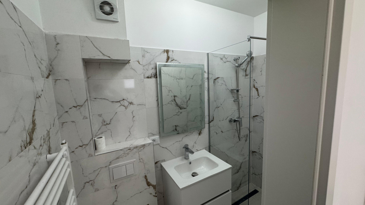 Penthouse modern in Tractorul