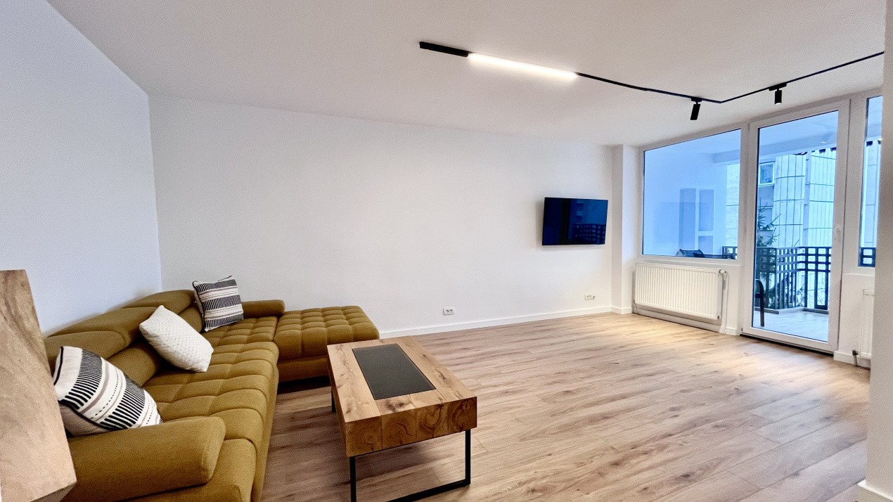 Apartament modern cu 3 camere in zona centrală 