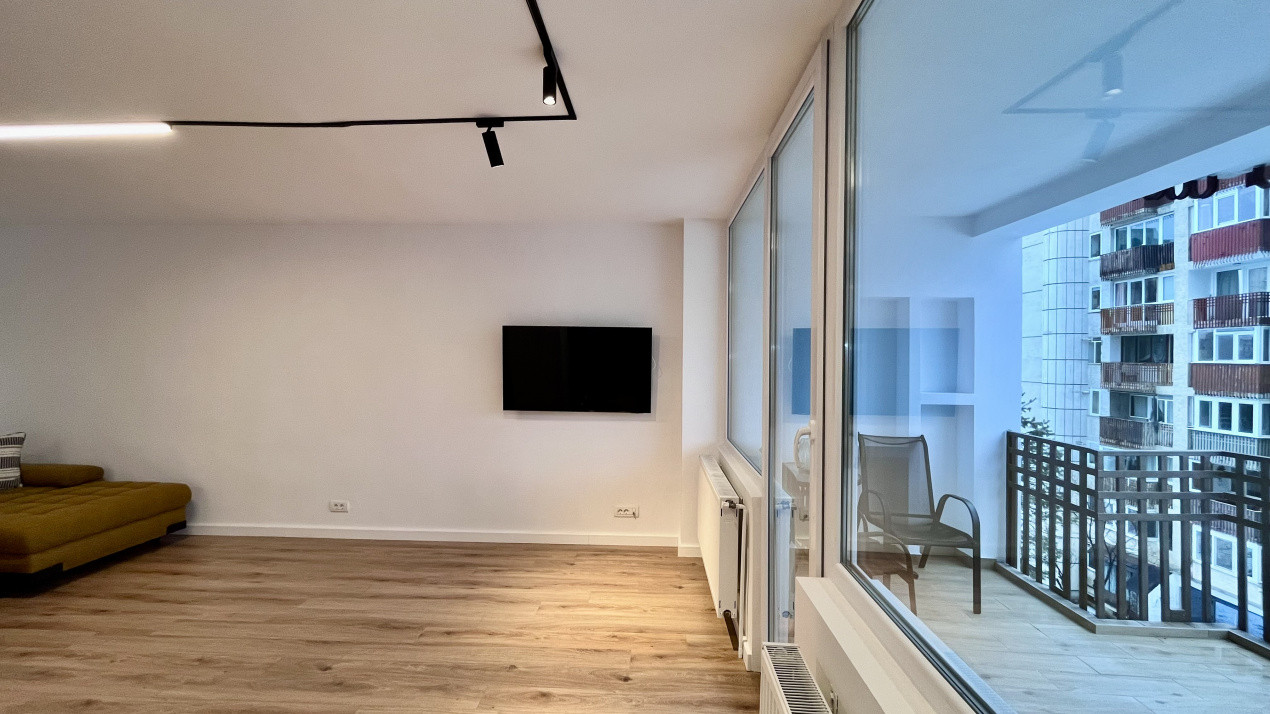 Apartament modern cu 3 camere in zona centrală 