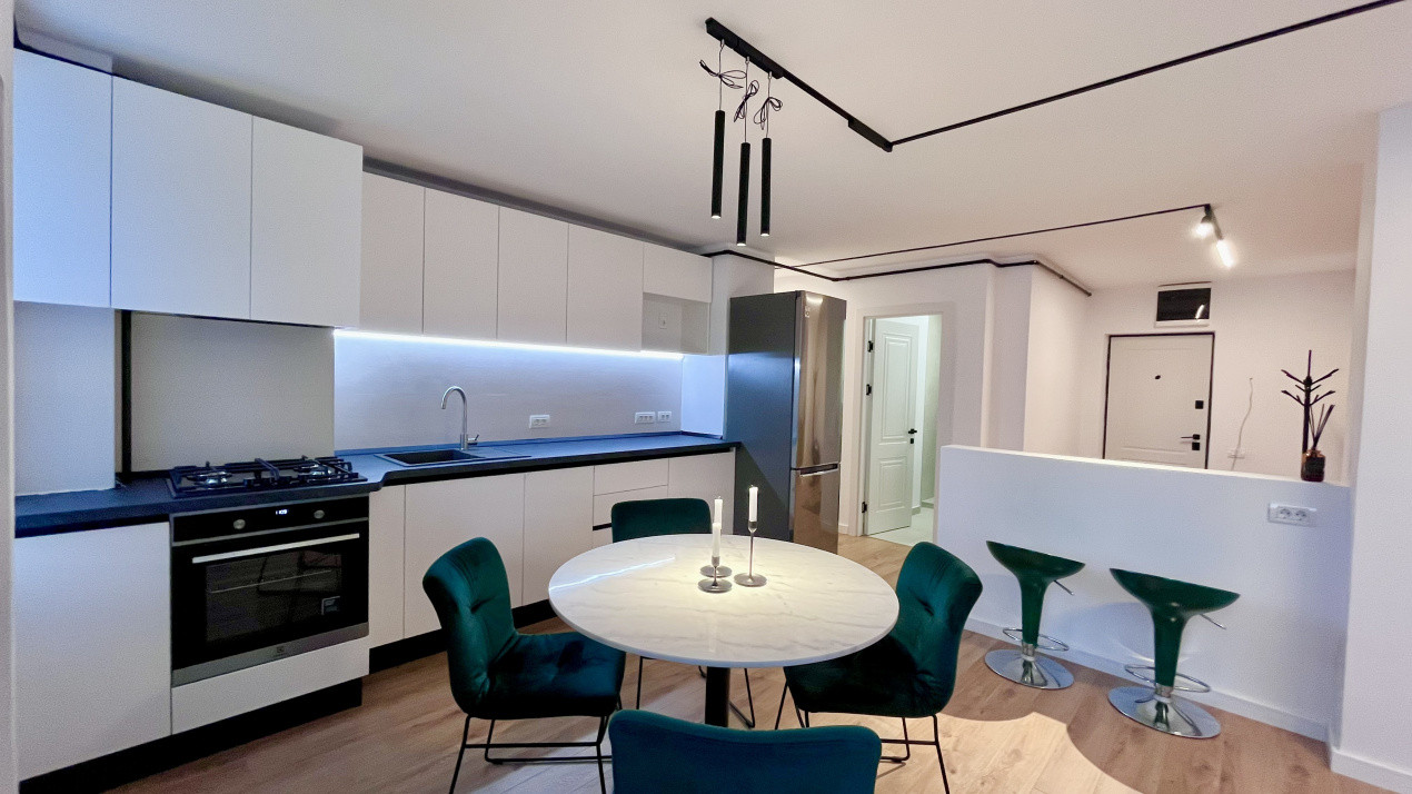 Apartament modern cu 3 camere in zona centrală 