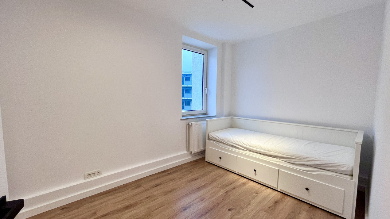 Apartament modern cu 3 camere in zona centrală 