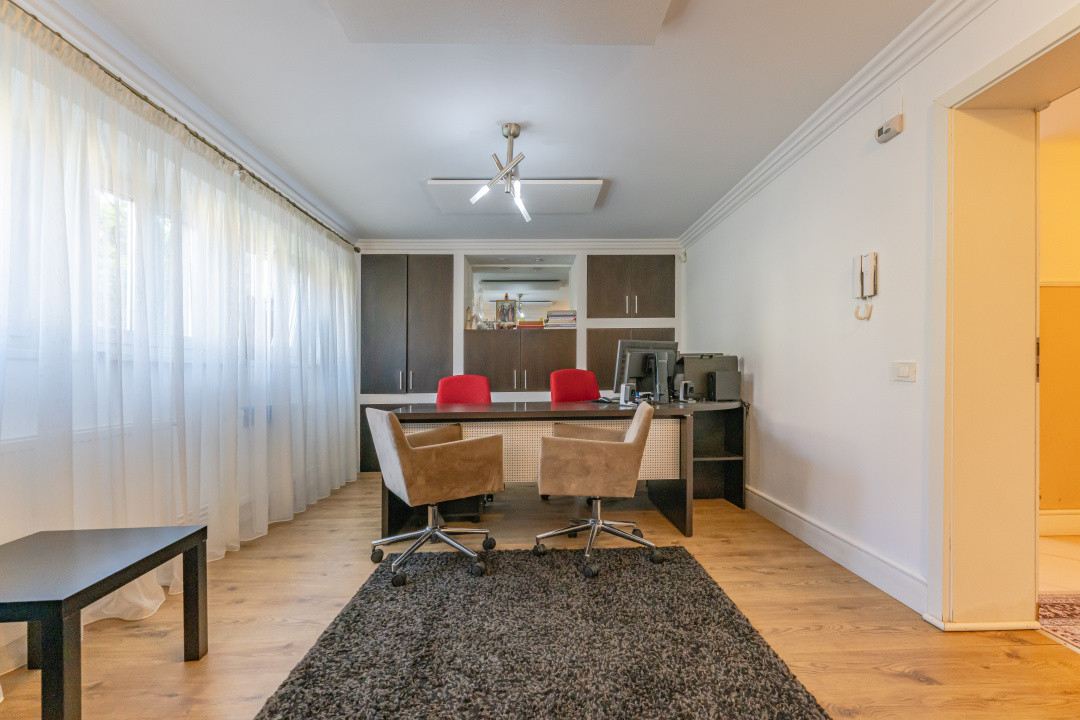 Casa deosebita, teren 749mp, locuinta sau sediu business