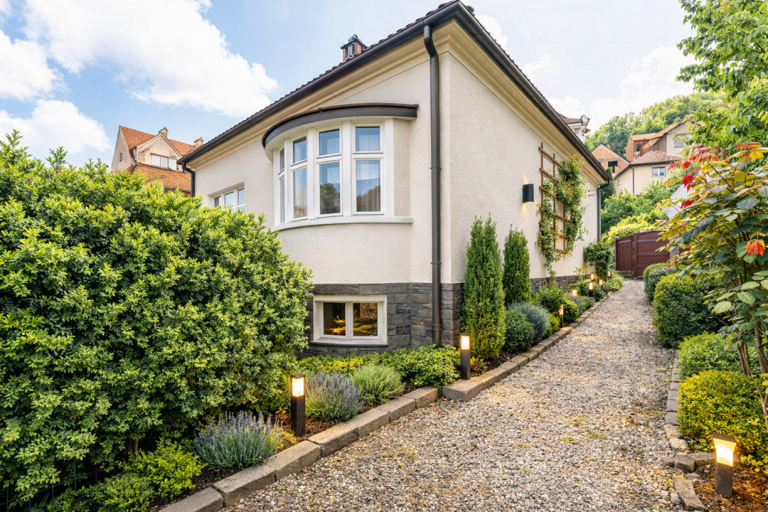 Casa deosebita, teren 749mp, locuinta sau sediu business