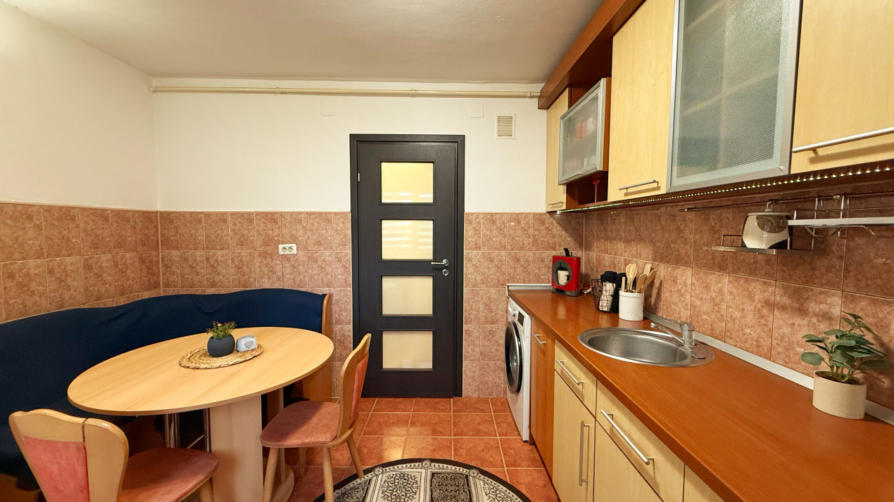 De inchiriat APARTAMENT 3 CAMERE DECOMANDAT ITC | 2 BAI | 2 PARCARI | ETAJ 1 