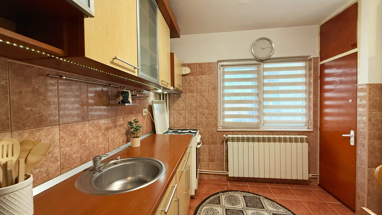 De inchiriat APARTAMENT 3 CAMERE DECOMANDAT ITC | 2 BAI | 2 PARCARI | ETAJ 1 