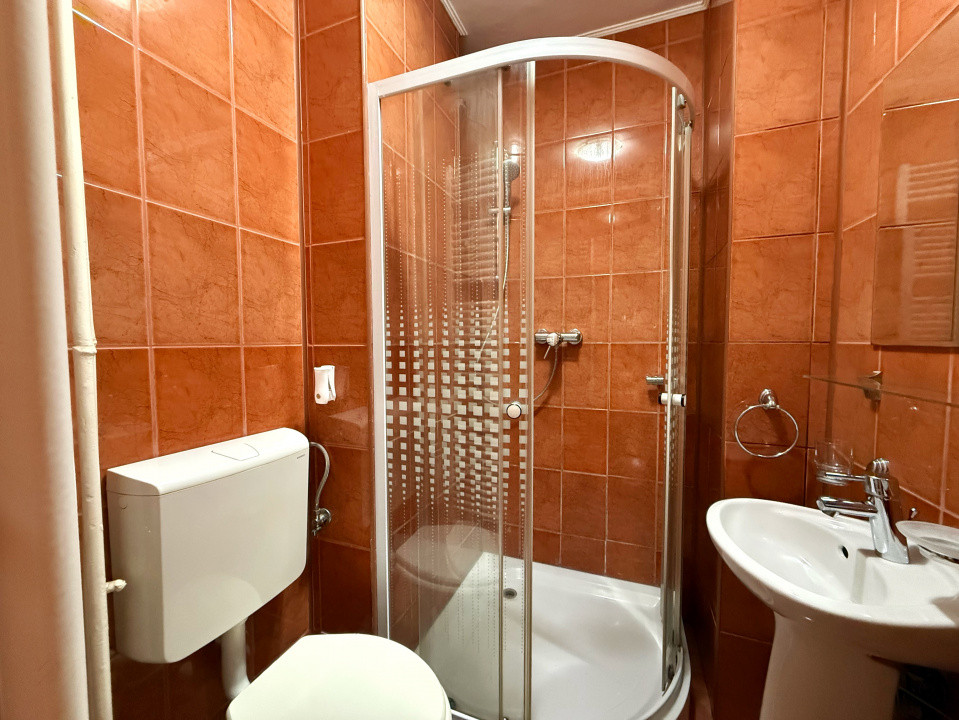 De inchiriat APARTAMENT 3 CAMERE DECOMANDAT ITC | 2 BAI | 2 PARCARI | ETAJ 1 