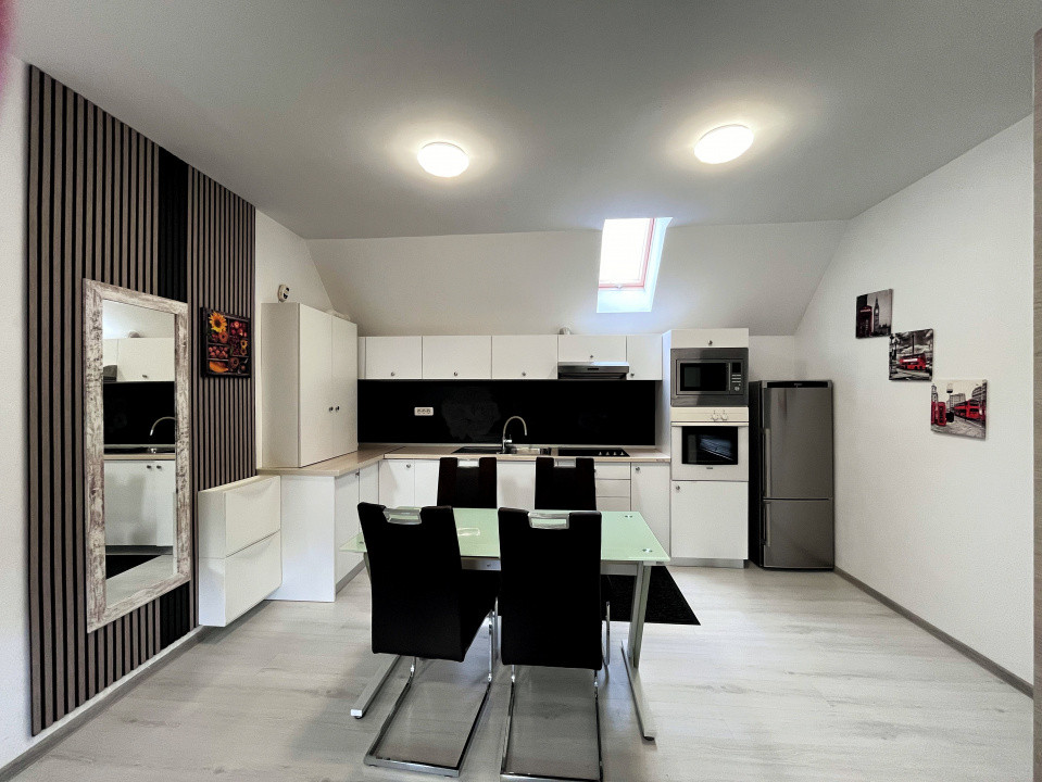 Apartament cu 2 camere pe Strada Lungă 