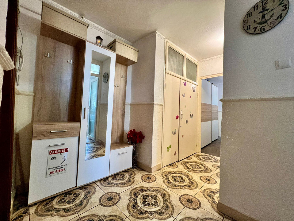 Apartament luminos 3 camere, 2 băi, parcare