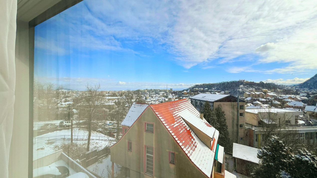 Apartament cu 3 camere in Complexul Panorama