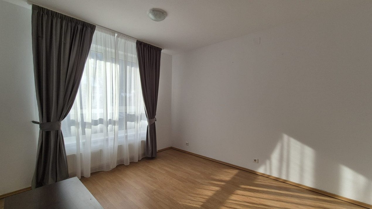 Apartament cu 4 camere in cartierul Noua langa padure