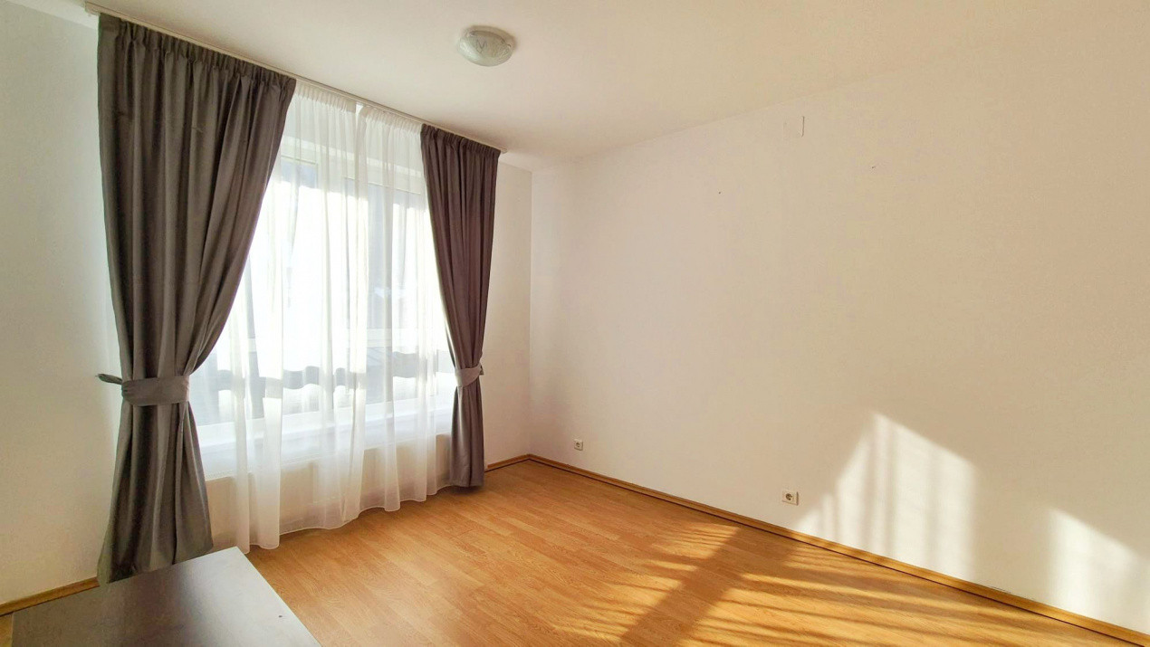 Apartament cu 4 camere in cartierul Noua langa padure