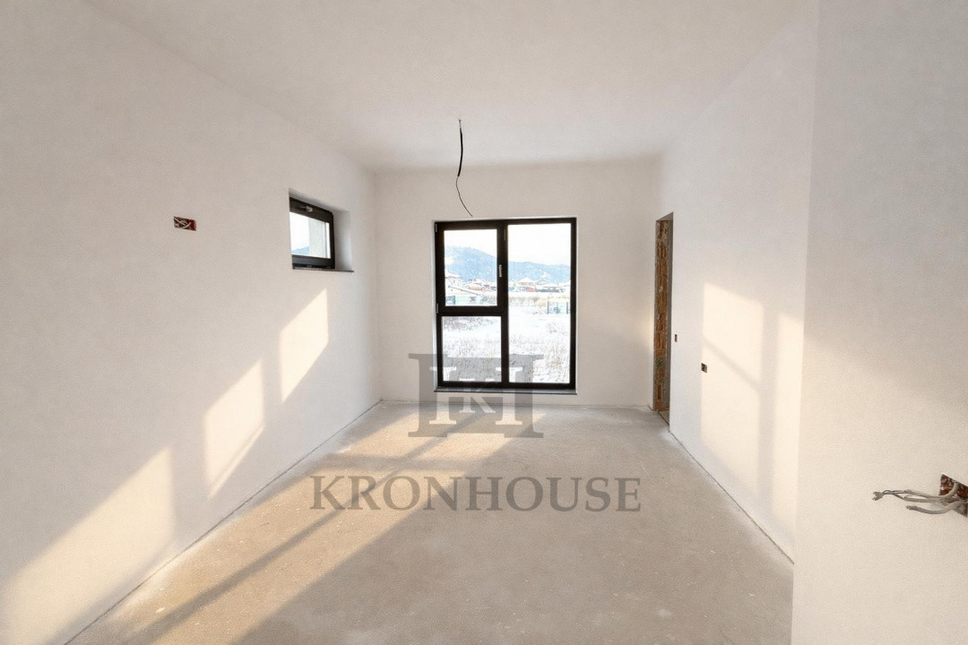 CASA NOUA PREMIUM IN HARMAN – CURTE AMENAJATA, PREGATITA PENTRU EV