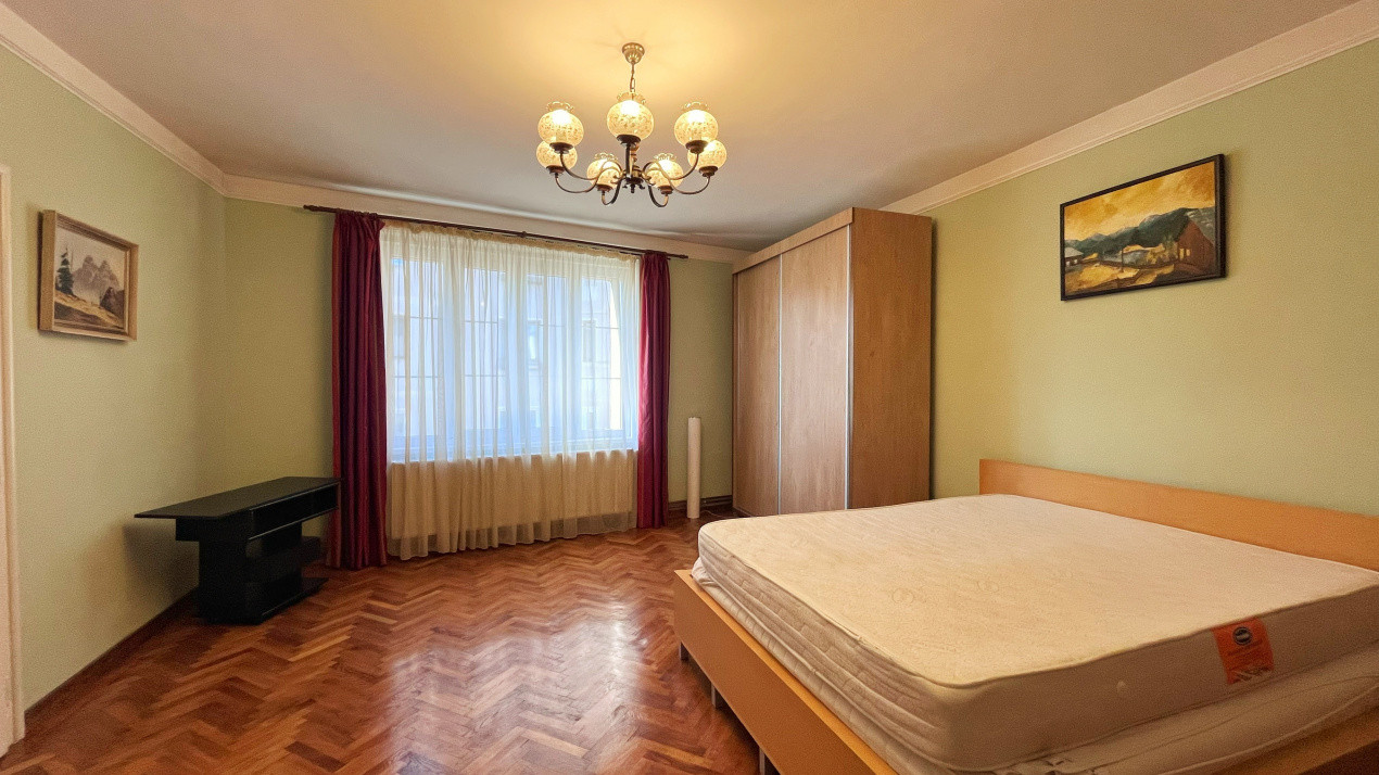Apartament cu 3 camere in Zona Centrală
