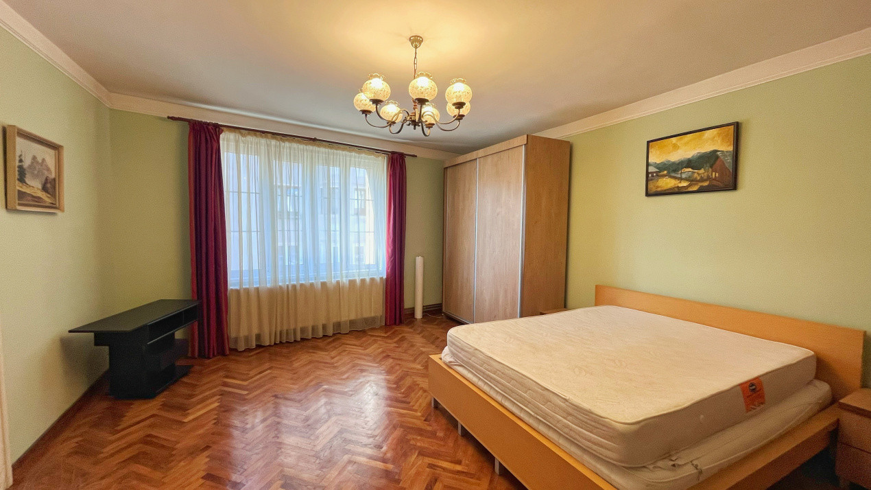 Apartament cu 3 camere in Zona Centrală