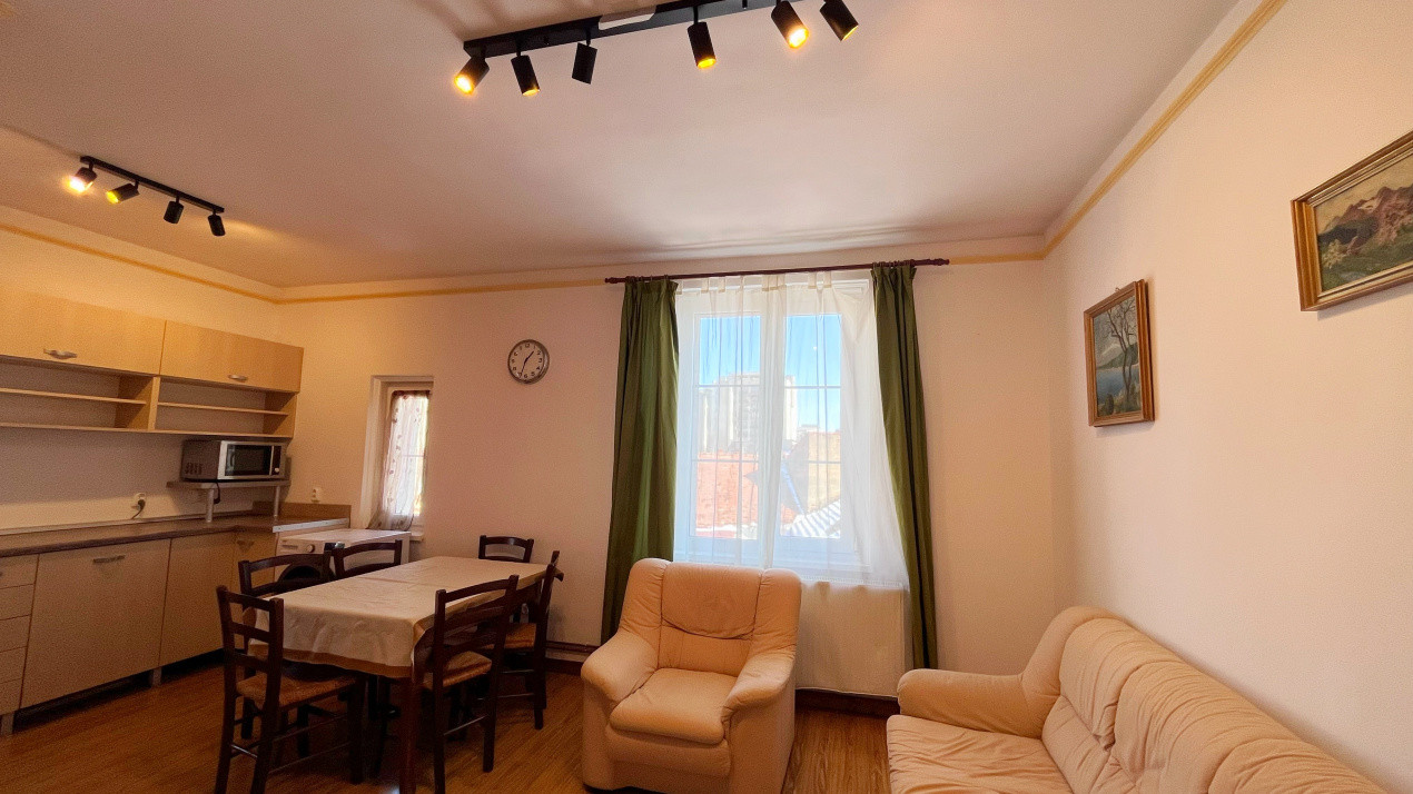 Apartament cu 3 camere in Zona Centrală