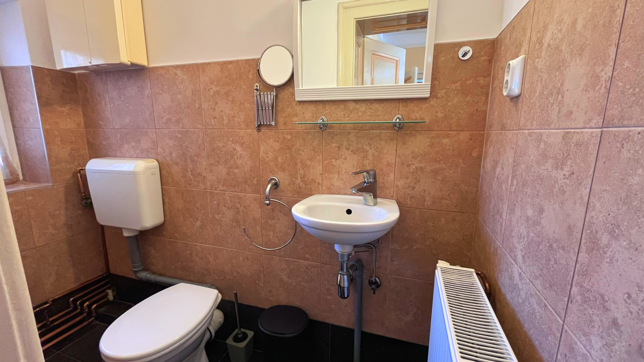 Apartament cu 3 camere in Zona Centrală