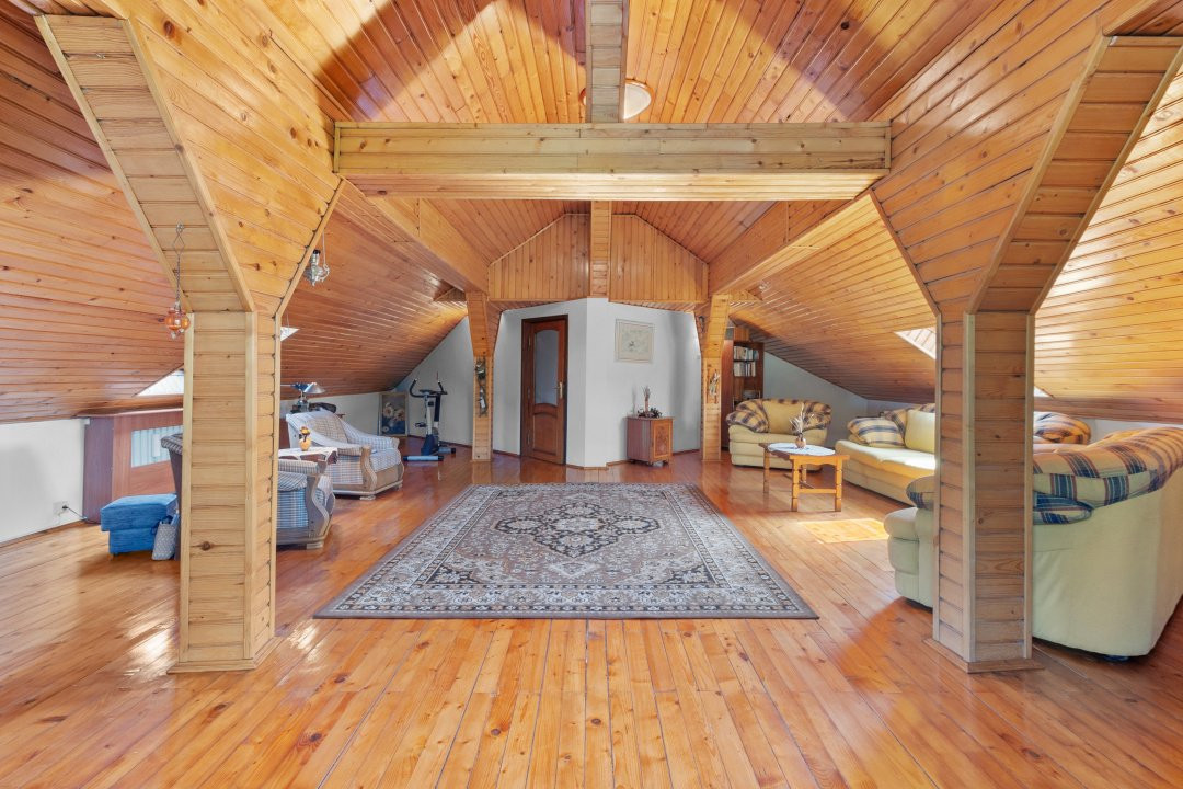 Casa de vanzare in Brasov - singur in curte - 458 mp teren