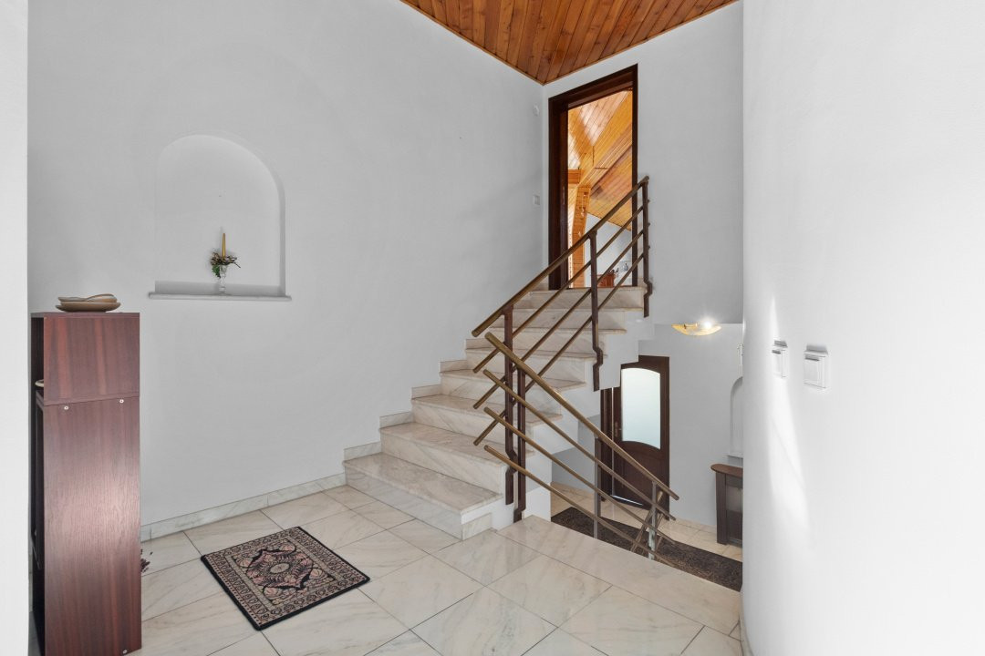 Casa de vanzare in Brasov - singur in curte - 458 mp teren