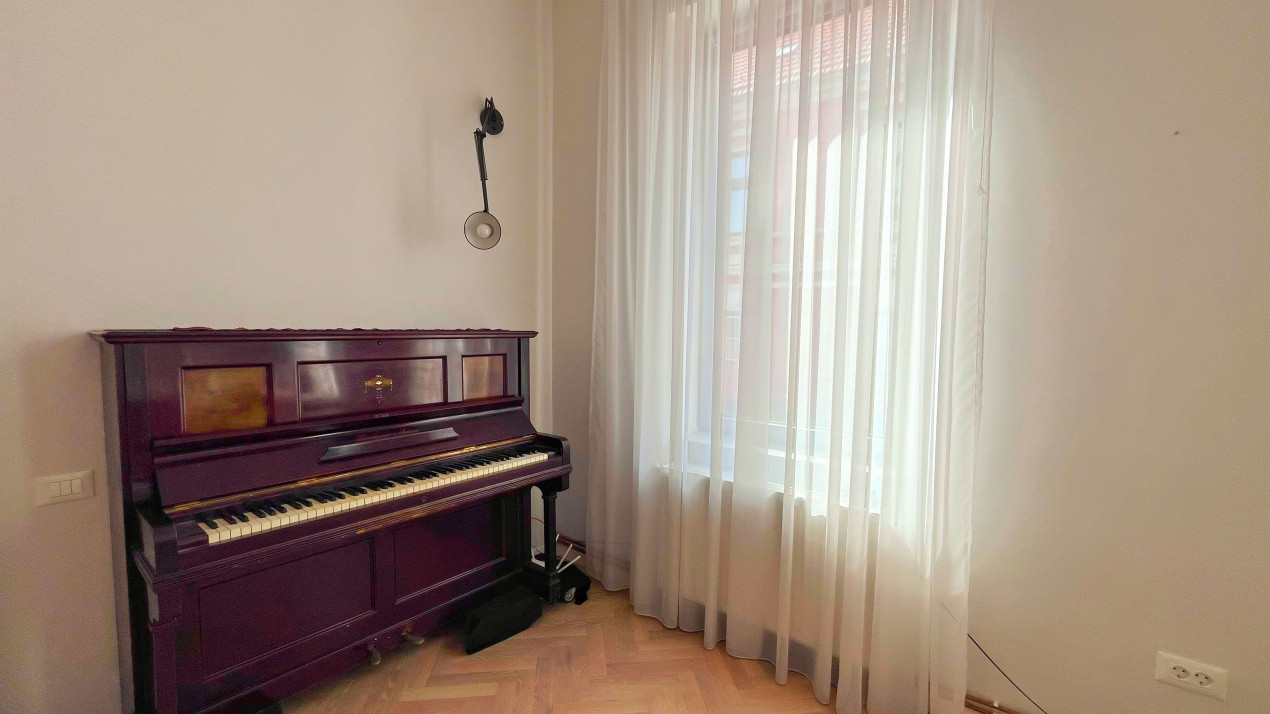 Apartament Modern cu 2 camere in centrul Brasovului 