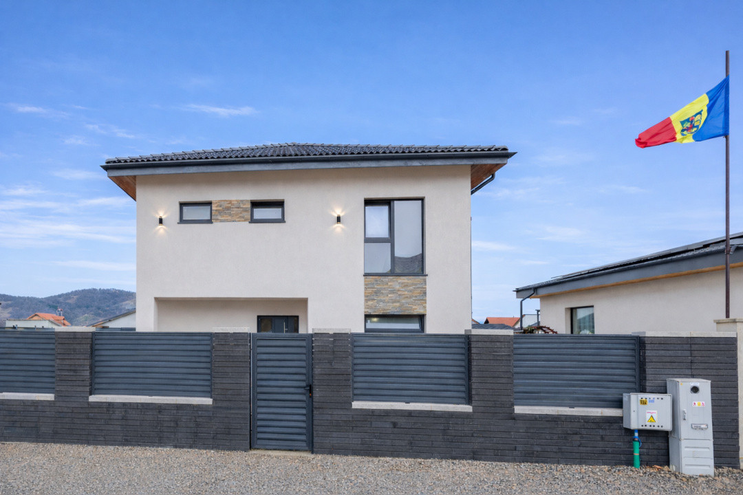 Casa noua in Harman | predare la cheie | curte amenajata | utilitati complete