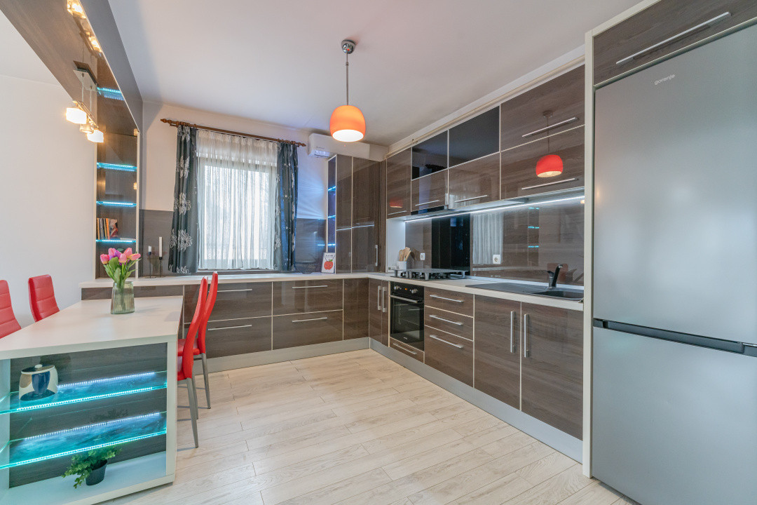 Apartament modern, curte privata, mobilat complet