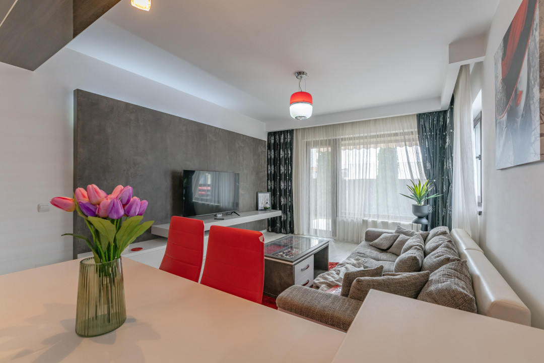 Apartament modern, curte privata, mobilat complet