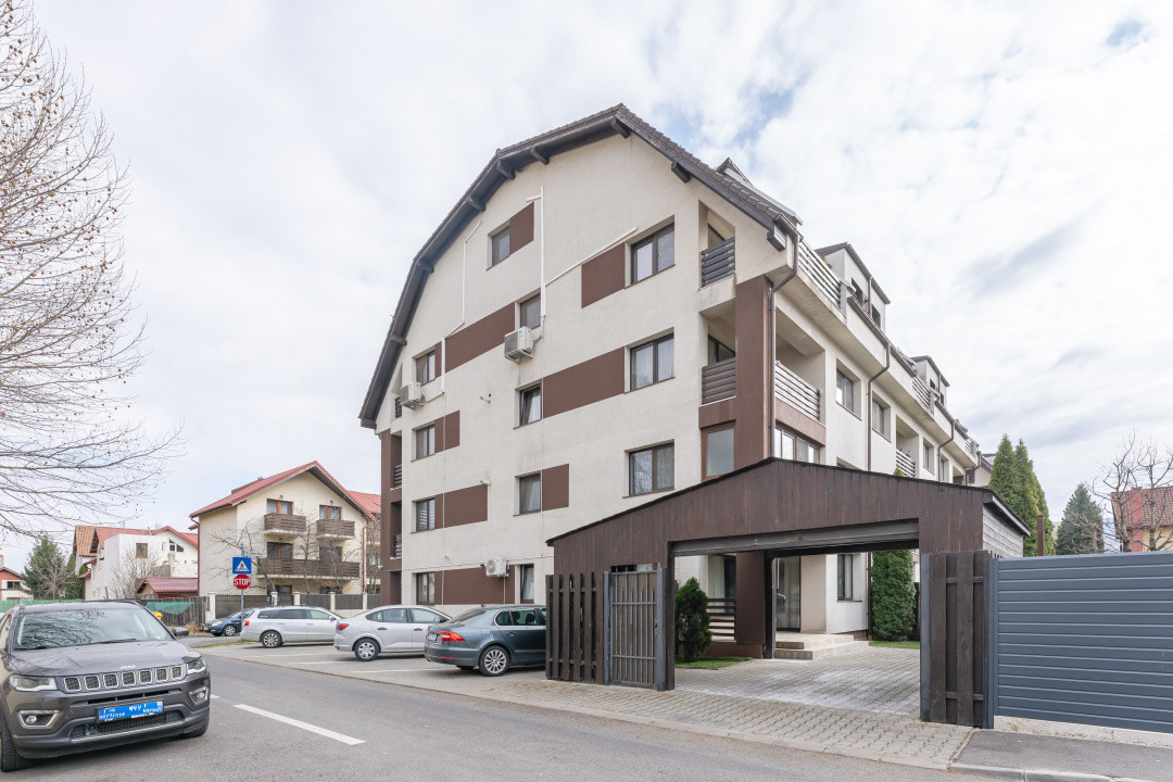 Apartament modern, curte privata, mobilat complet