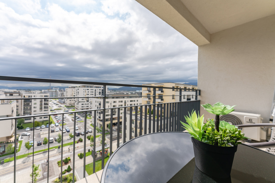 Apartament tip studio, in Coresi la pietonala