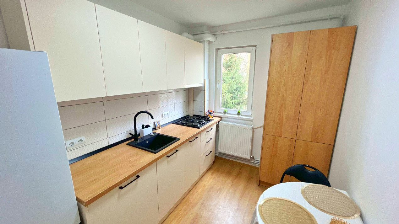 Apartament cu 2 camere în Tractorul 