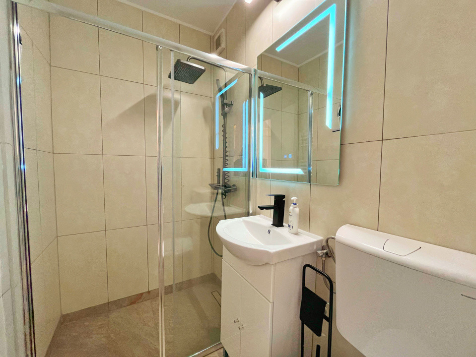 Apartament cu 2 camere în Tractorul 