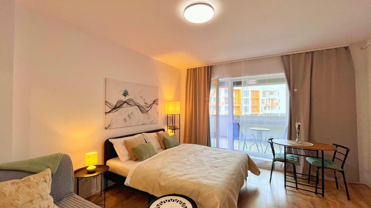 Studio modern în Tractorul 