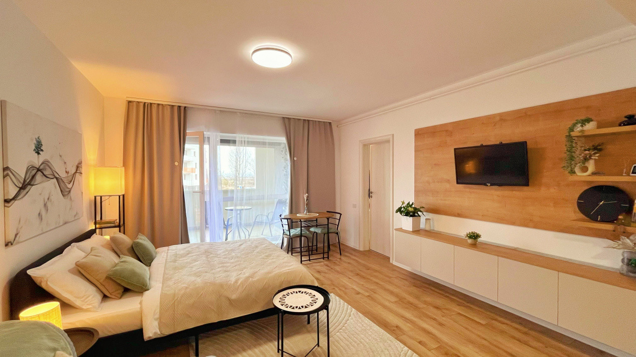 Studio modern în Tractorul 