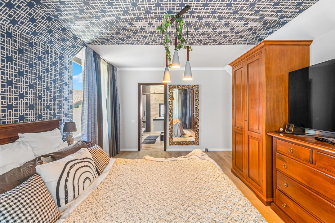 Vilă spectaculoasă lângă Castelul Bran cu piscină și cramă