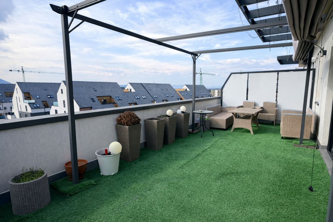 Apartament tip penthouse | Tractorul – Coresi | loc de parcare