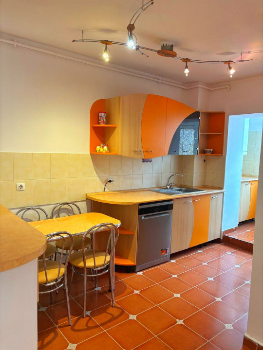 Apartament cu 3 camere in zona Griviței 